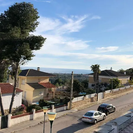 Mar Y Montaña En Apartamento Calafell
